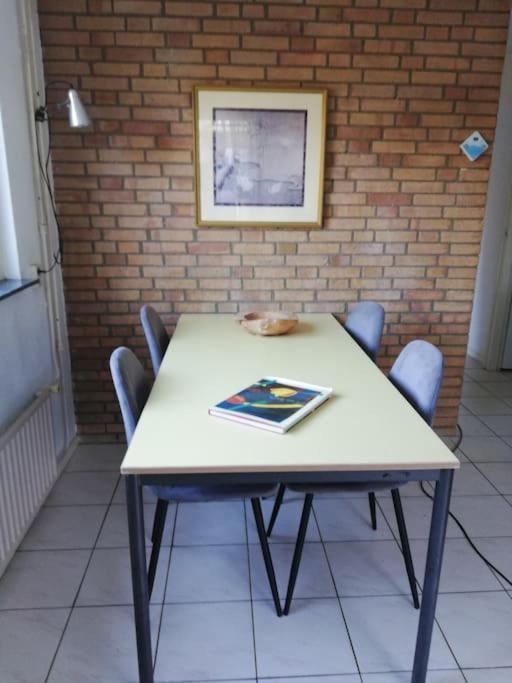 Cottage Egmond-Binnen Met Besloten Tuin Exterior foto