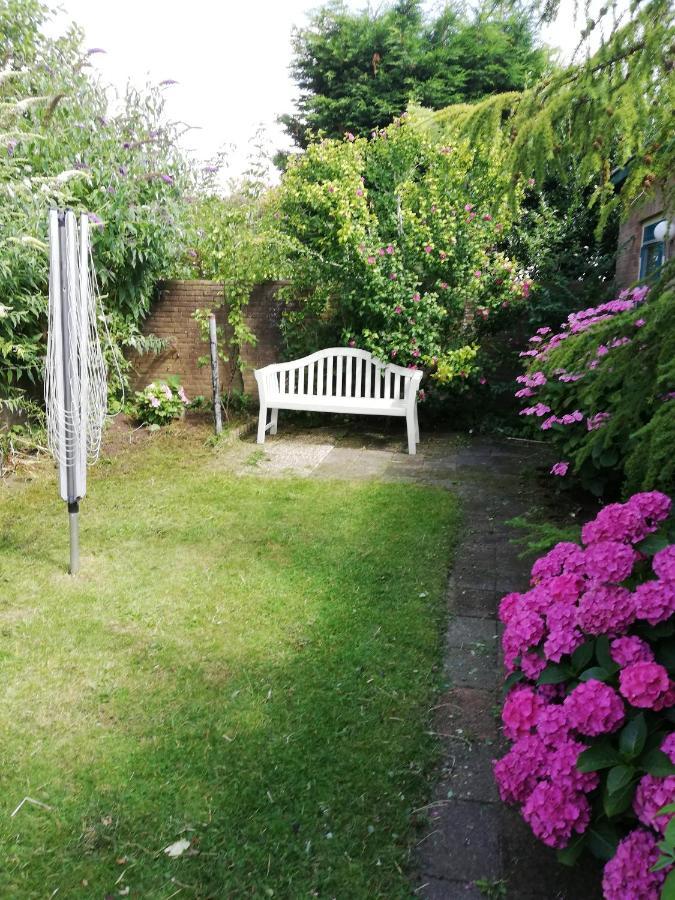 Cottage Egmond-Binnen Met Besloten Tuin Exterior foto