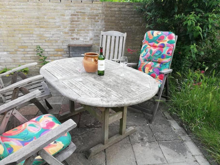Cottage Egmond-Binnen Met Besloten Tuin Exterior foto